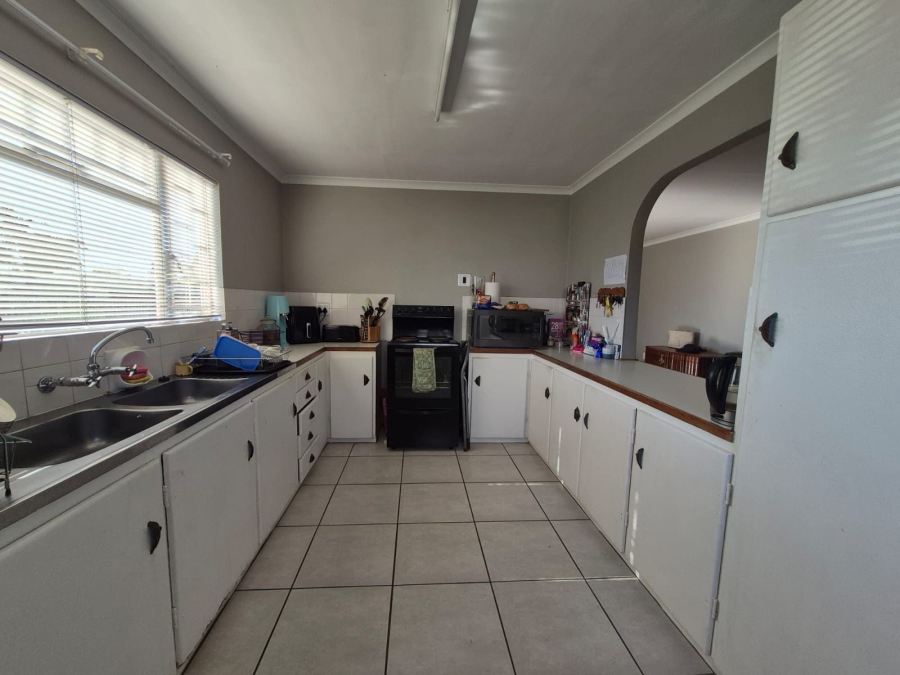 3 Bedroom Property for Sale in Meiringspark Western Cape